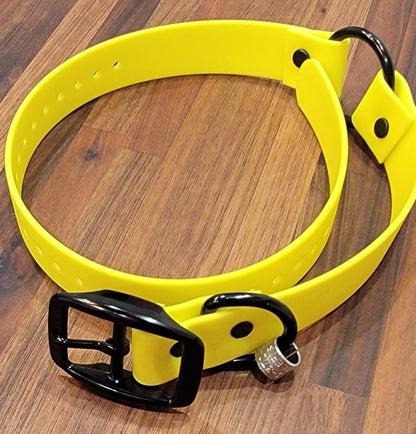 Center Ring Collar with Black Hardware